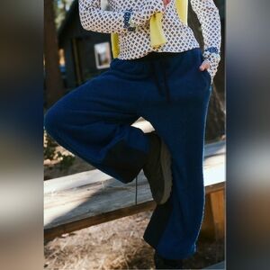 Free people cuddle up joggers prep school blue size medium